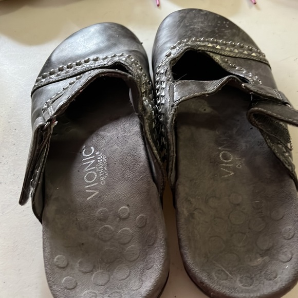 Vionic leather Mary Jane style orthoheels, sz 10 - Picture 3 of 3